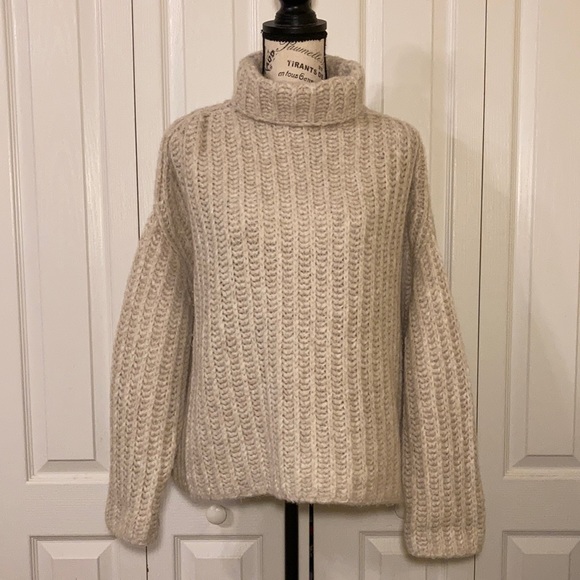 Free People Sweaters - Free People wool & Alpaca blend oversized SzXS